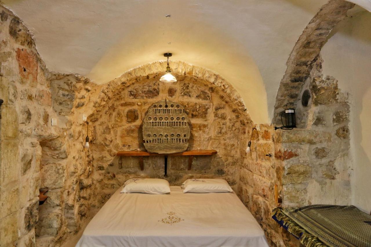 Sweet 'En Kerem View Bed & Breakfast Yerusalem Bagian luar foto