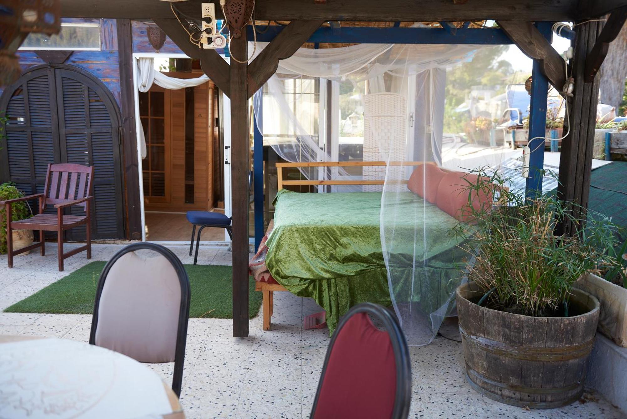 Sweet 'En Kerem View Bed & Breakfast Yerusalem Bagian luar foto