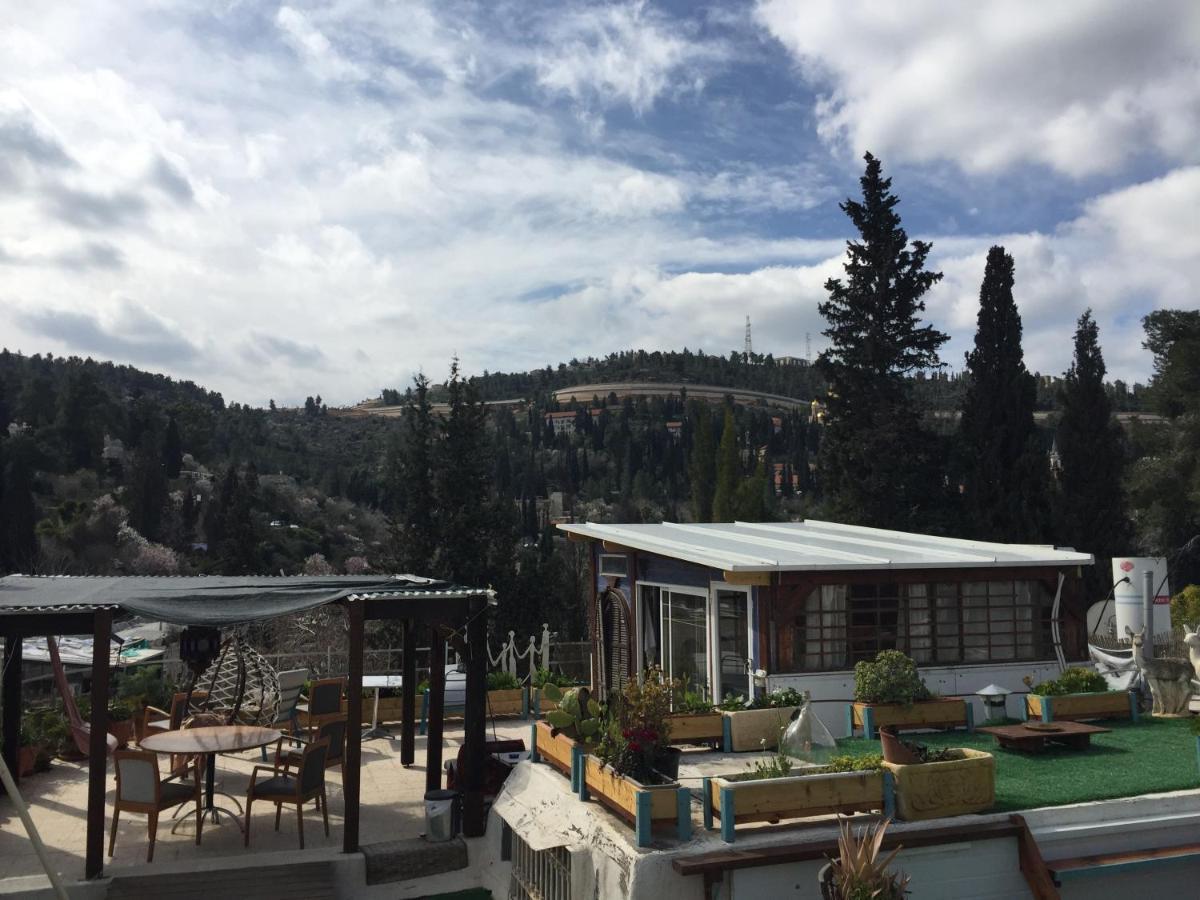 Sweet 'En Kerem View Bed & Breakfast Yerusalem Bagian luar foto